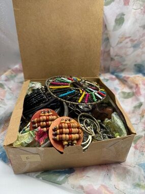 Vintage Jewelry Lot 1+pound ready to wear lot F